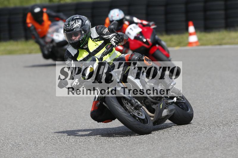 /Archiv-2024/17 01.05.2024 Speer Racing ADR/Instruktorengruppe/unklar